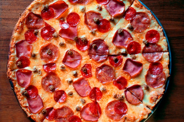 Pizza Diavola recipe — spicy salame Neapolitan variant