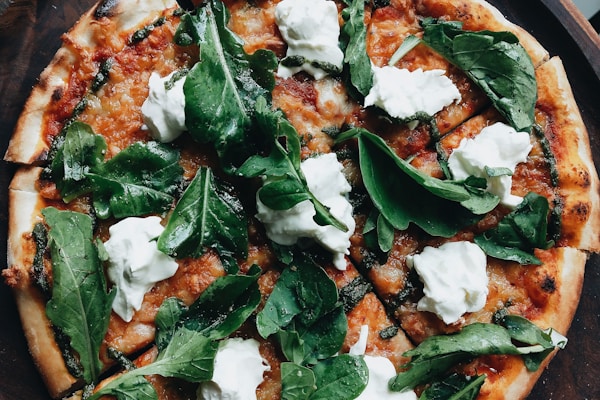 Pizza Marinara recipe — tomato, garlic, oregano, no cheese
