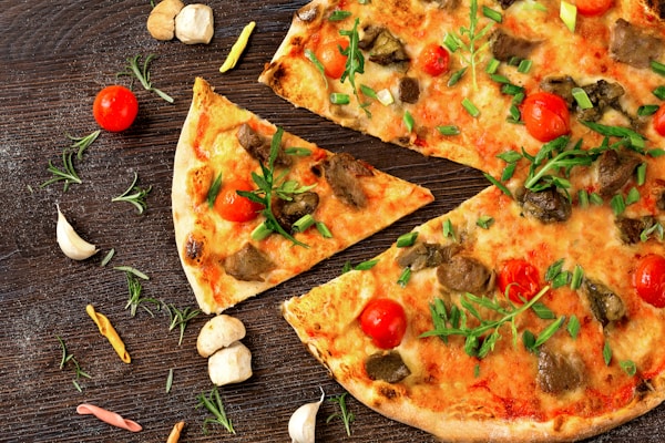 Pizza Prosciutto e Funghi